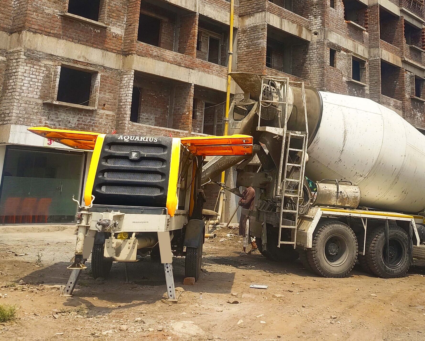 Aquarius 1405 D Stationary Concrete Pump working at H-Con Infrastructure, Satpur Nashik