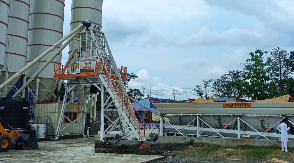 Aquarius SP 60 skip Batching Plant working at Firstchoice Readymix, West Bengal.