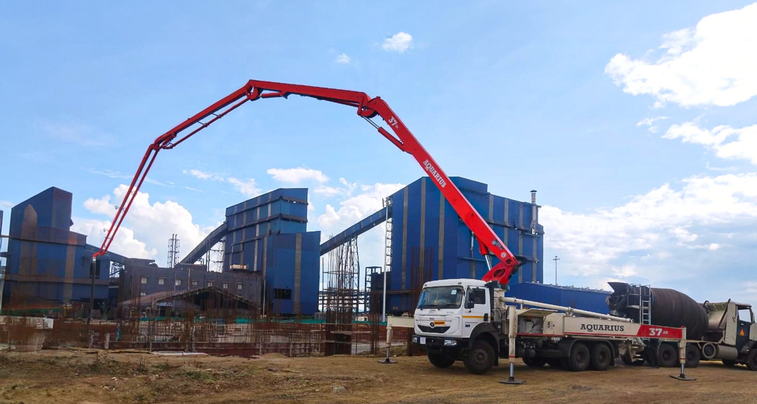 Aquarius 37 ZX Boom Pump working at Ms SR Construction Rungta Mines Denkenal Odisha, steel plant Project.