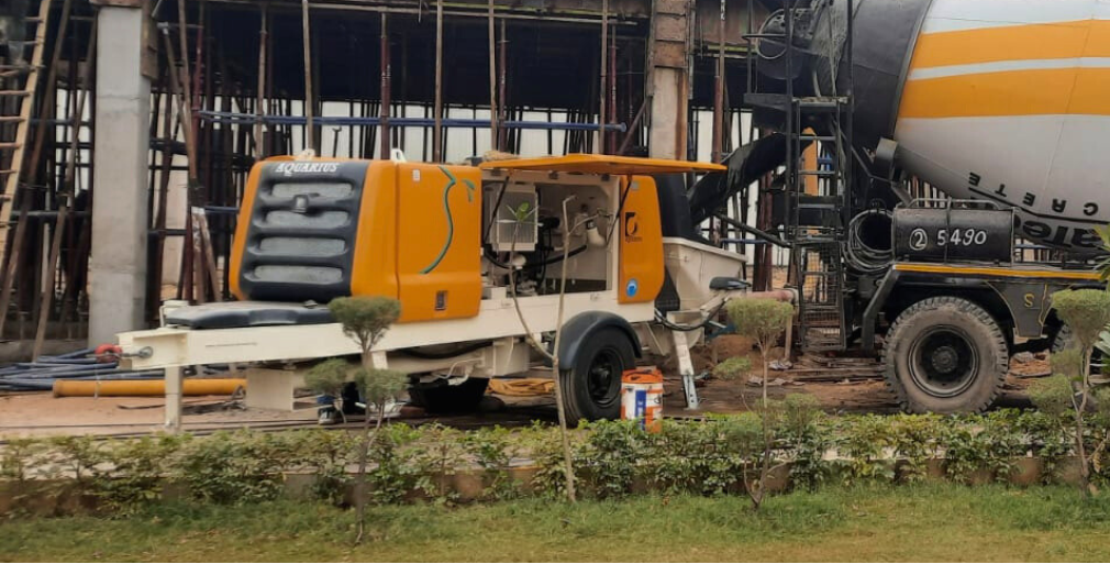 Aquarius 1407 D Stationary Concrete Pump working at SIMER BUILDERS Ludhiana, Punjab.