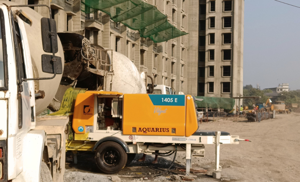 Aquarius 1405 Electric Concrete Pump working at Dosti greater project, Mumbai.